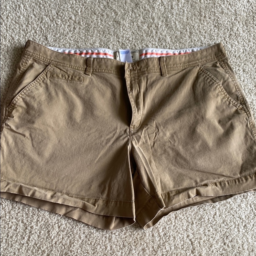 Old Navy Tan Shorts Classic Style